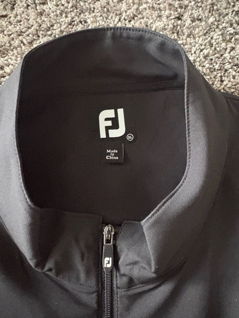 FootJoy Black Sleeveless Golf Vest with Half-Zip - Picture 3 of 5